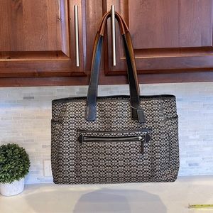 COACH Purse - used but still in great condition